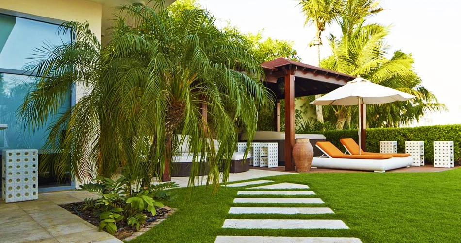 Outdoor living in Jumeirah Park, Dubai – terrace with garden views